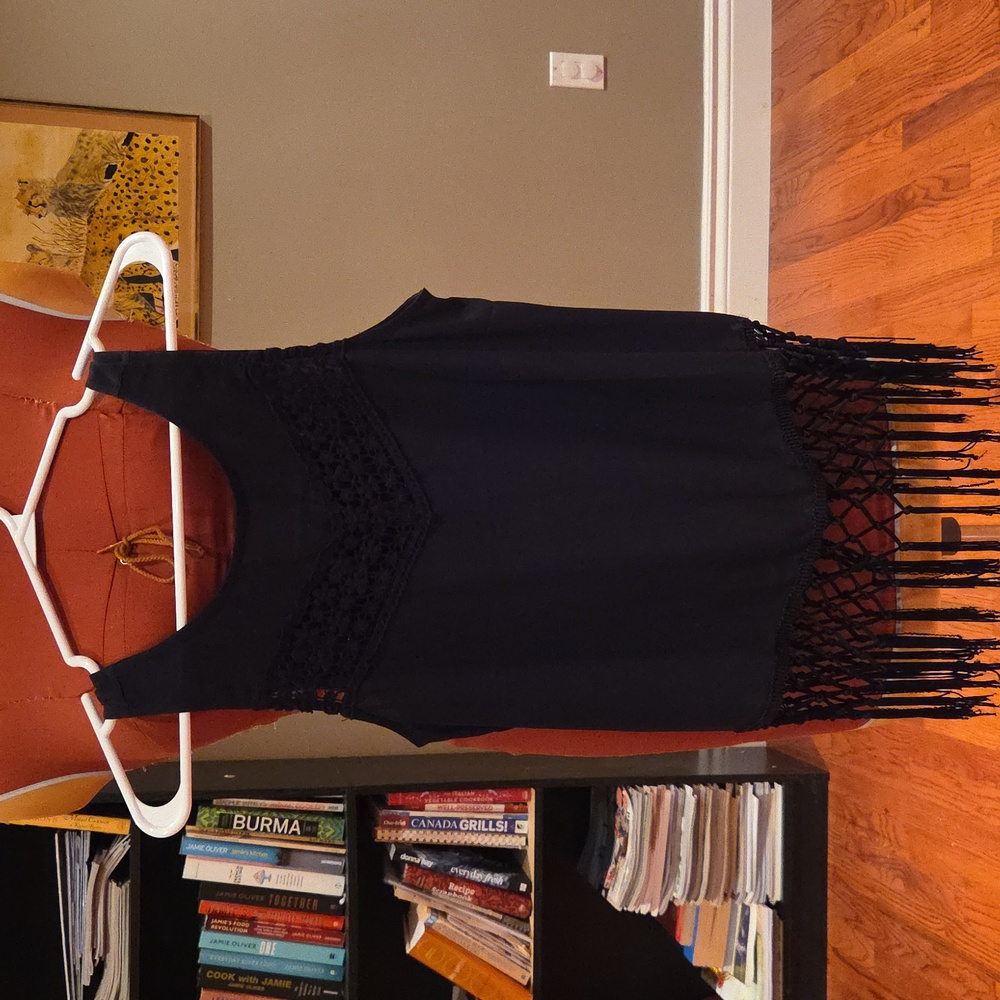 Monteau Elegant Black Top